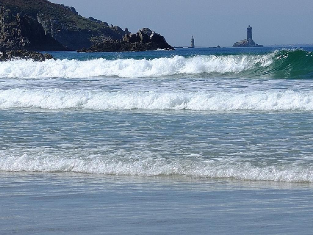 Au Calme A 10Mn Des Baies De Douarnenez Et Audierne Avec Cuisine A Disposition Mahalon Ngoại thất bức ảnh