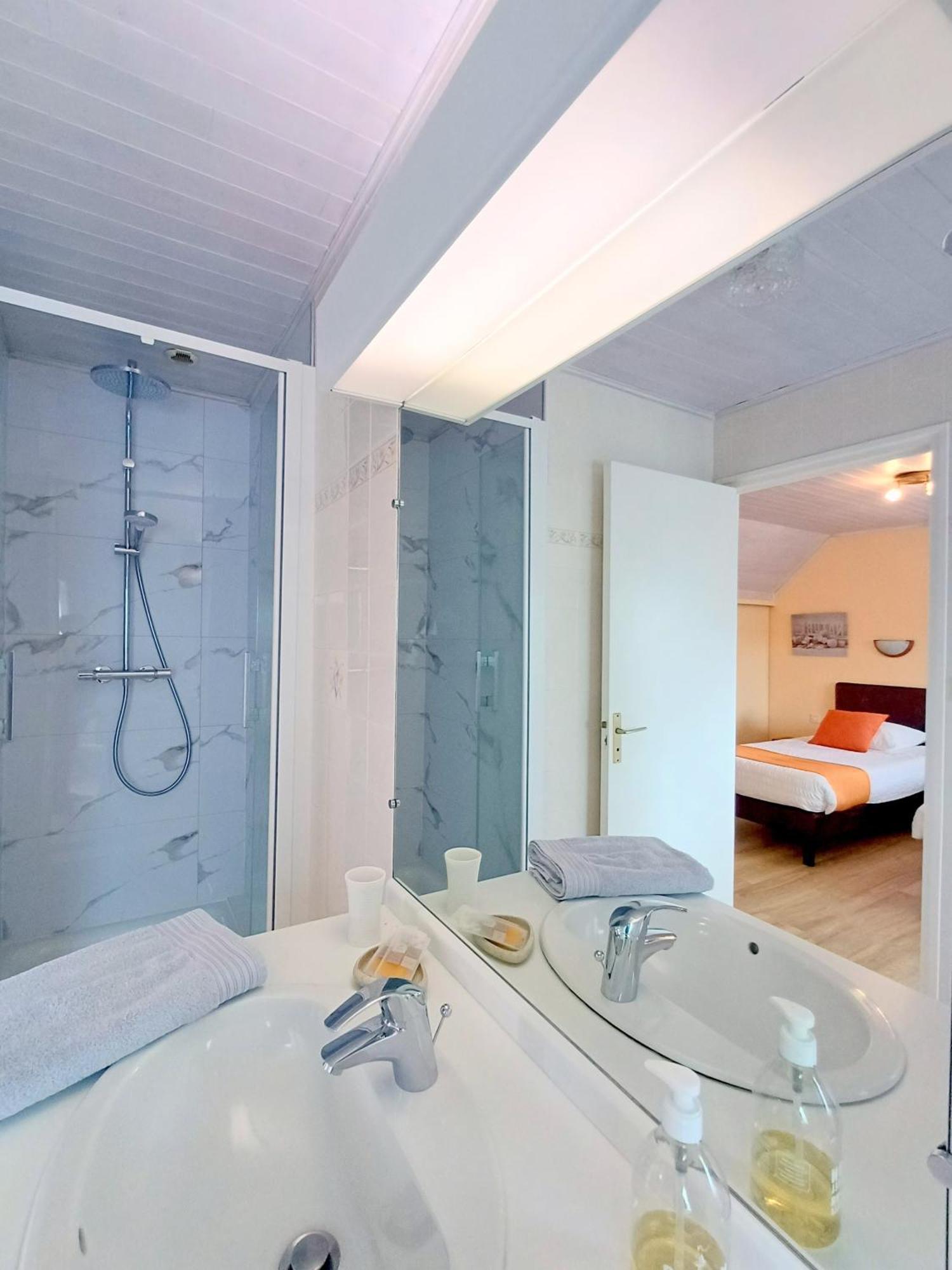 Au Calme A 10Mn Des Baies De Douarnenez Et Audierne Avec Cuisine A Disposition Mahalon Ngoại thất bức ảnh